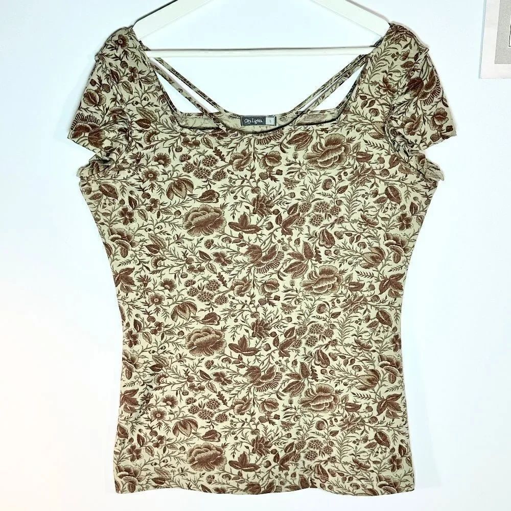 CITY LIGHTS® — Vintage Floral Print TOP — Large
